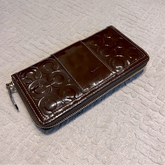 Coach Enamel Long Wallet - Picture 1 of 11